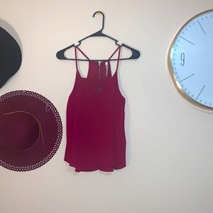 Maroon perfect condition top!